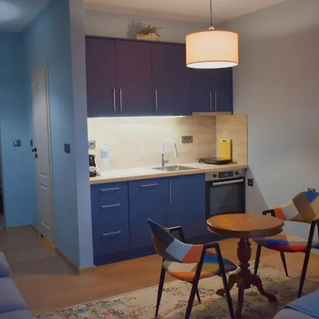42- Modern Cozy Near Center 플로브디프